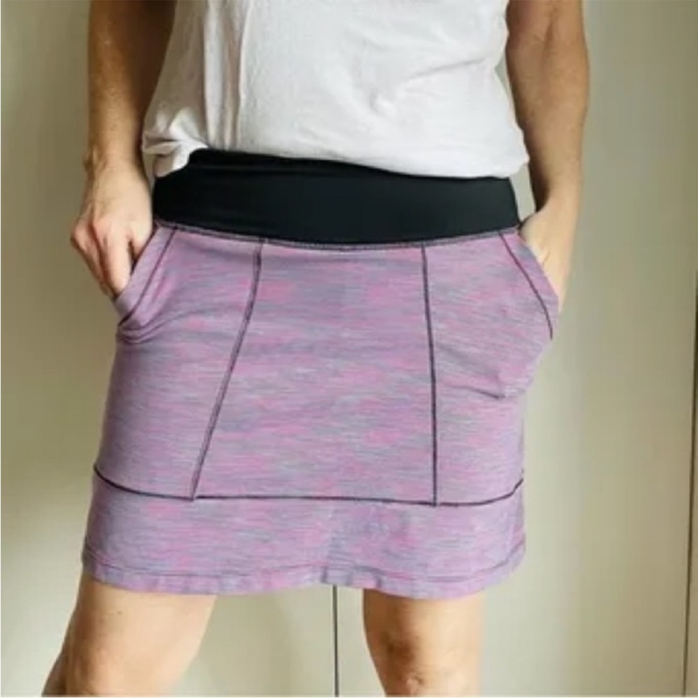 EXCELLENT CONDITION WOMEN’S SIZE XS TITLE NINE BUTTAH SKORT